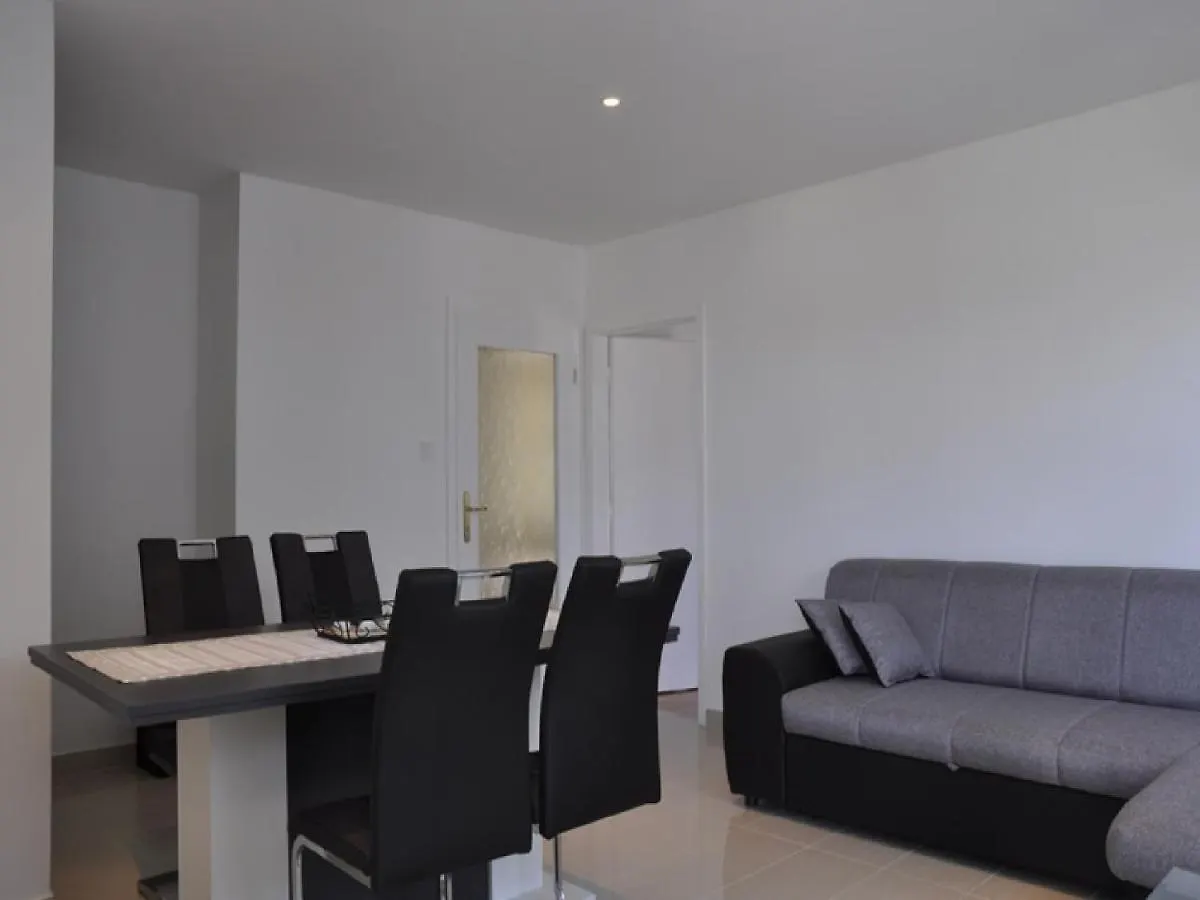 Apartments Profaca Banjol