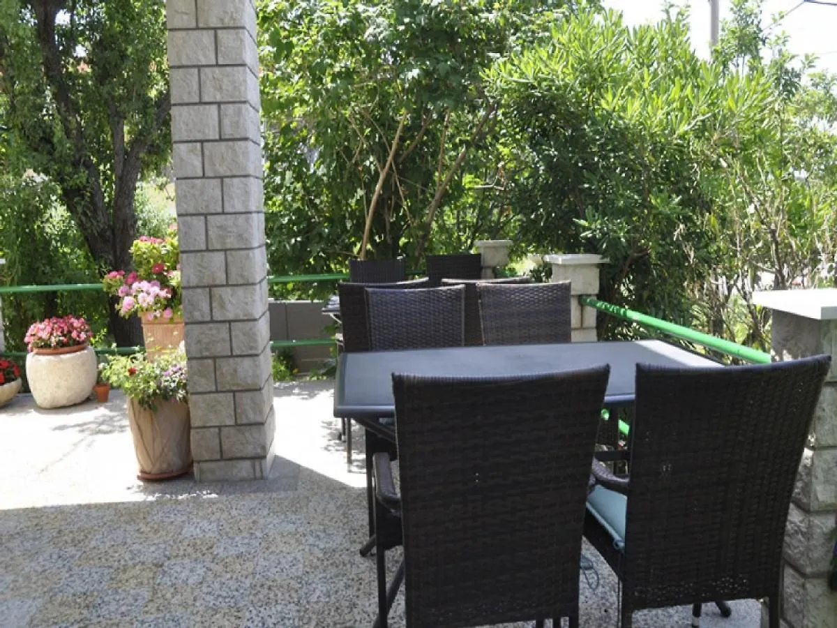 Apartments Profaca Banjol